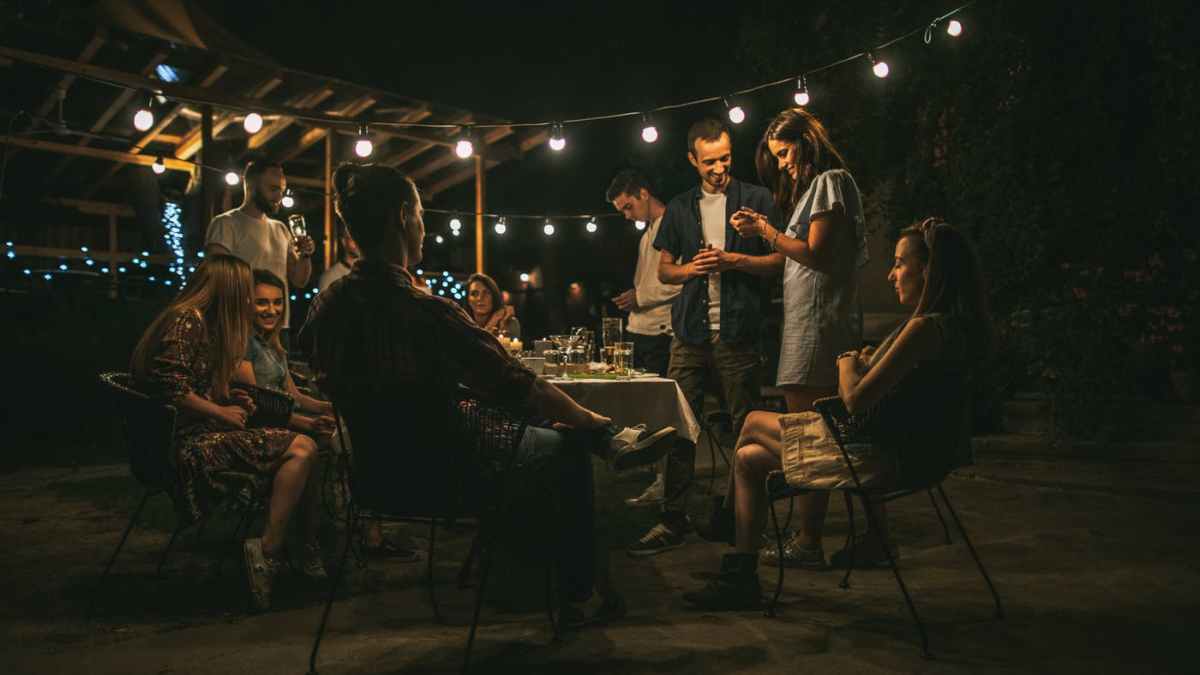 the-dark-side-of-small-group-yevq8zsx